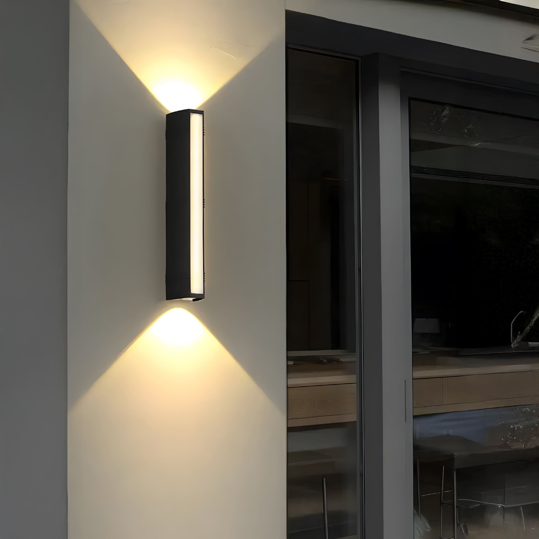 Slanke LED Muurverlichting van Aluminium met IP65 Bescherming – Energiezuinig en Eenvoudig te Installeren voor Binnen en Buiten