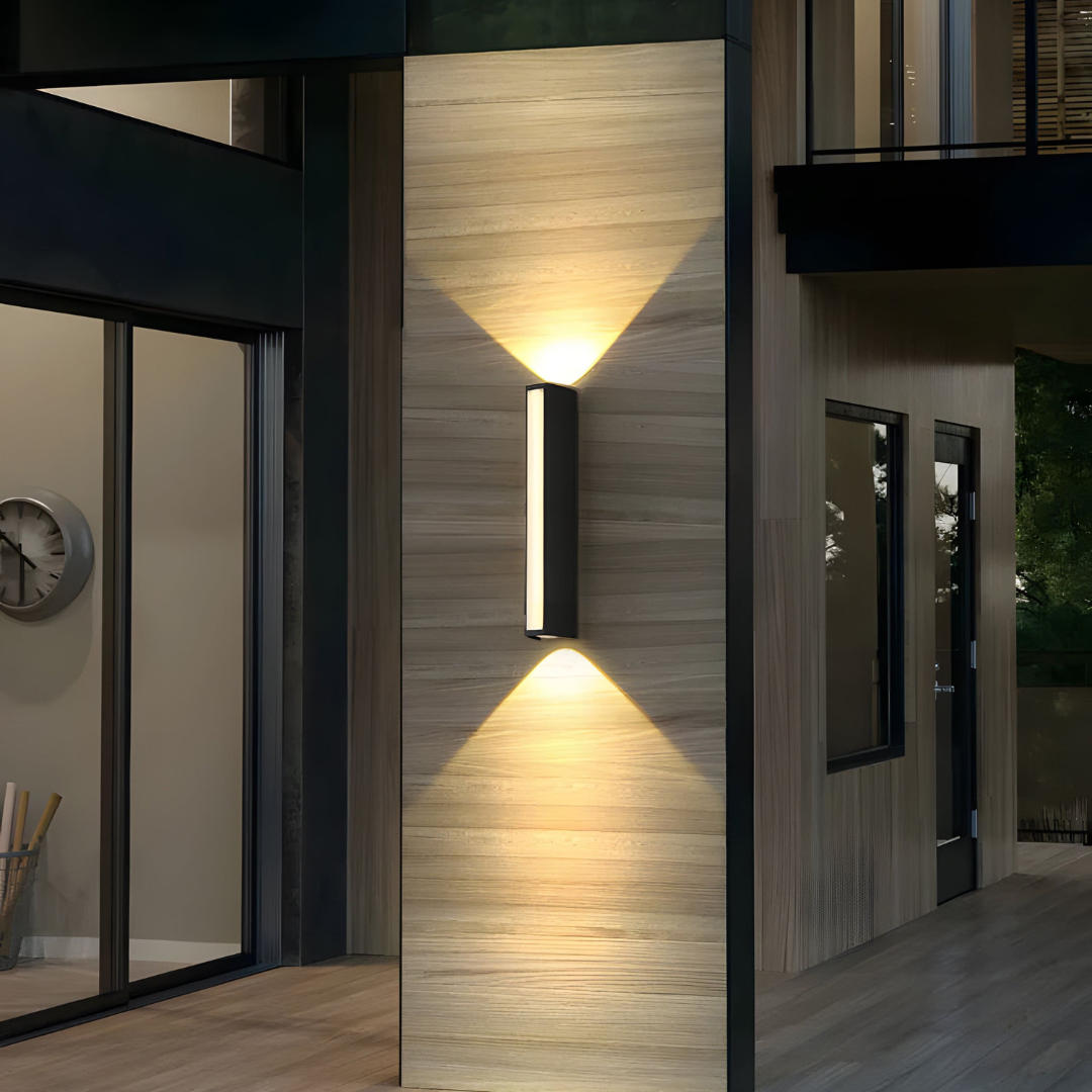 Slanke LED Muurverlichting van Aluminium met IP65 Bescherming – Energiezuinig en Eenvoudig te Installeren voor Binnen en Buiten