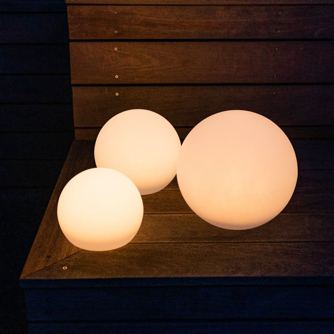 Aurora LED Tuinverlichting – 16 Kleuren, Weerbestendig