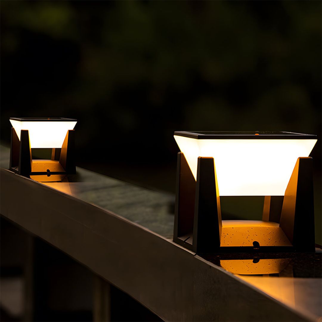 Zwarte Buitenlamp met Sensor en Zonne-energie – Weerbestendige Solar Wandlamp voor Tuin en Patio
