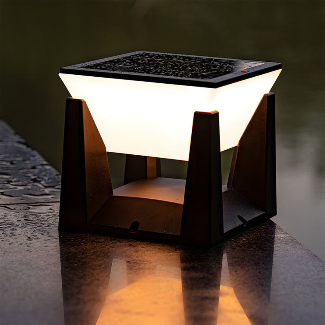 Zwarte Buitenlamp met Sensor en Zonne-energie – Weerbestendige Solar Wandlamp voor Tuin en Patio