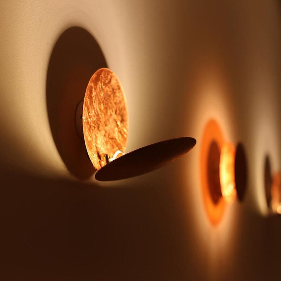 Gouden Eclipse LED Wandlamp – Moderne Draaibare Wandlamp