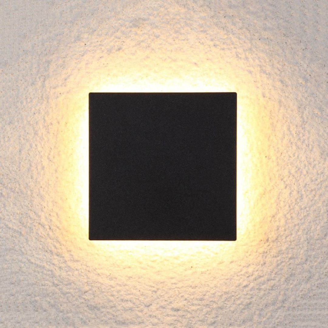Waterdichte LED Buitengevellamp in Zwart Aluminium – 12W IP-geclassificeerd