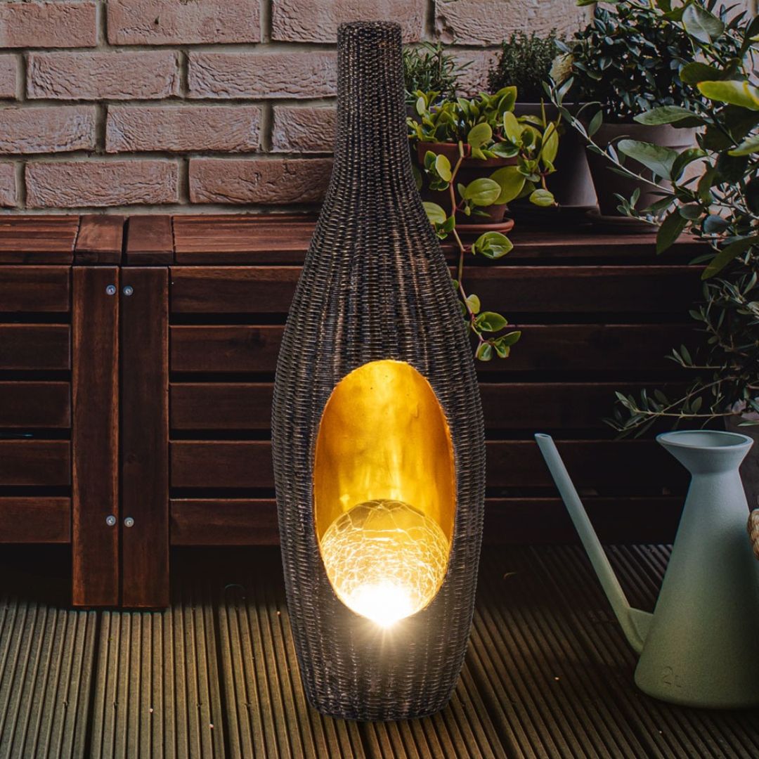 Solar LED Rattan Tuinlamp met Glazen Bol Goud