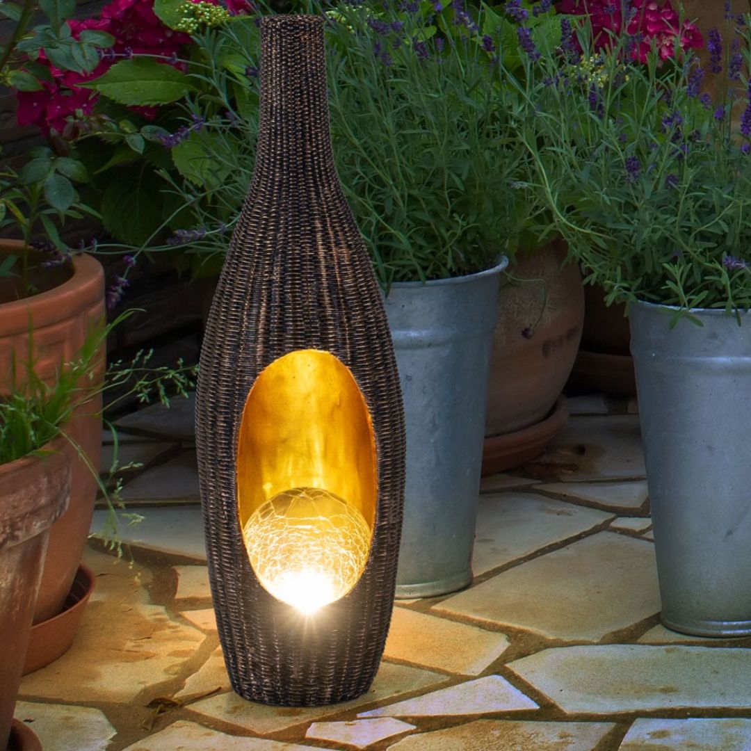 Solar LED Rattan Tuinlamp met Glazen Bol Goud