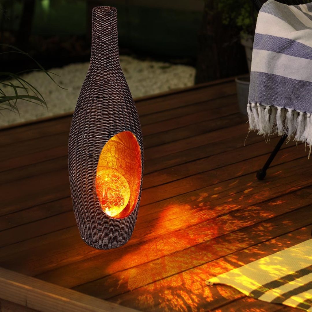 Solar LED Rattan Tuinlamp met Glazen Bol Goud
