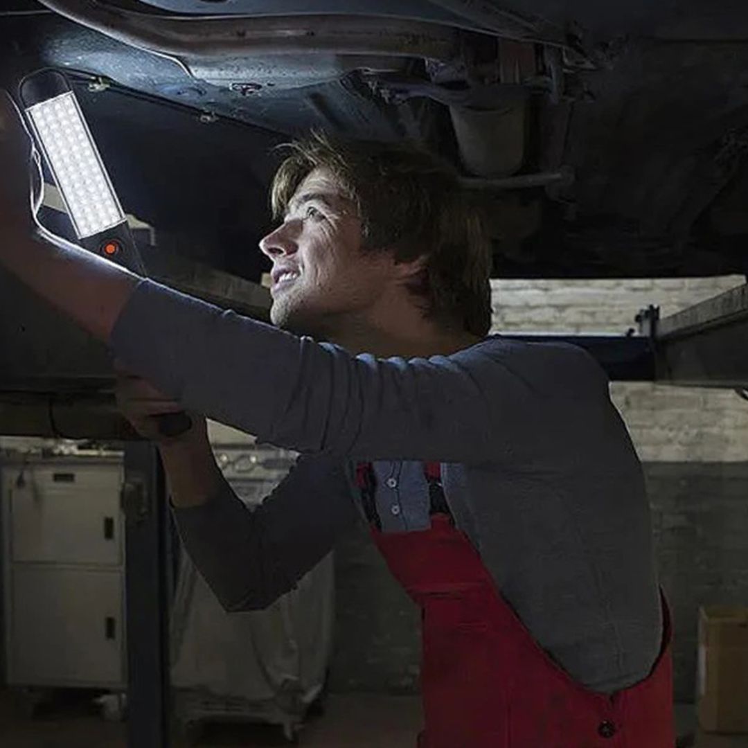 Oplaadbare LED Werklamp met Dimbare Verlichting en Magneten - Lichtgewicht