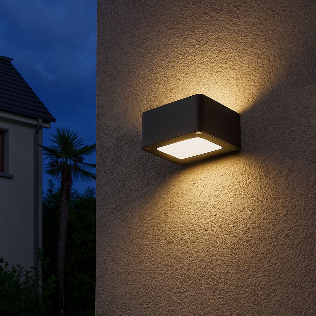 Waterdichte Buitenlamp met Sensor en Warme LED Verlichting voor Tuin