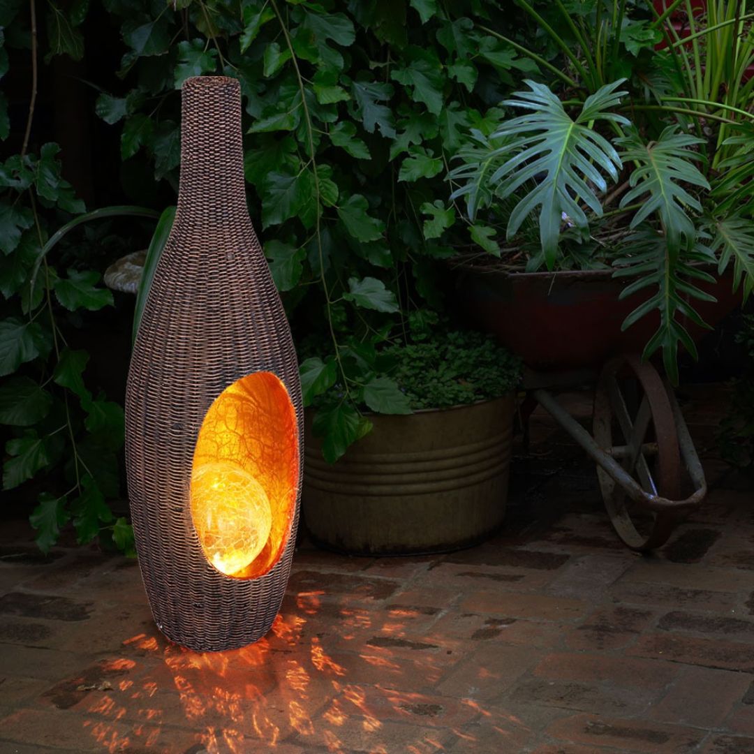Solar LED Rattan Tuinlamp met Glazen Bol Goud
