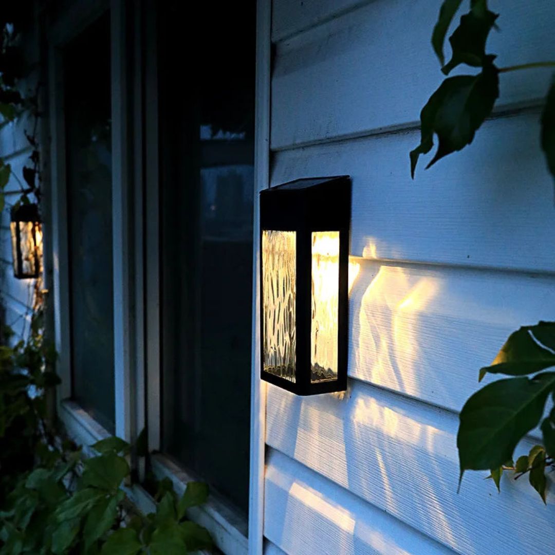 Zwarte Solar Wandlamp Buiten met Modern Design en Eenvoudige Installatie