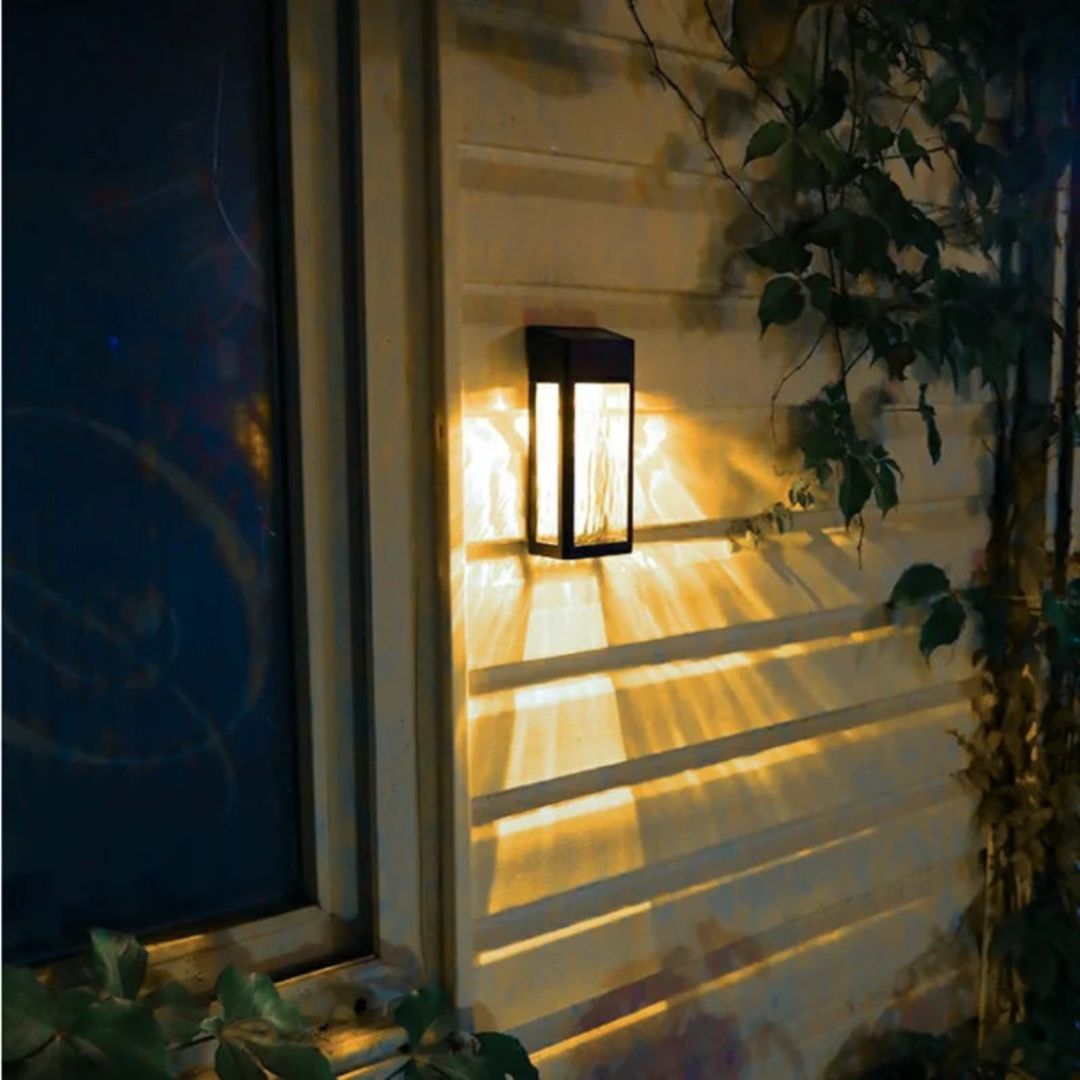 Zwarte Solar Wandlamp Buiten met Modern Design en Eenvoudige Installatie