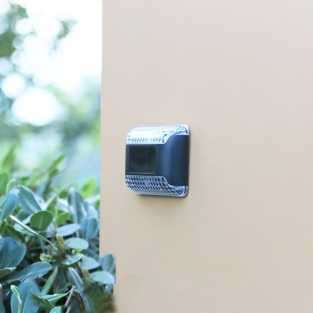 Solar Buitenlamp Met Sensor IP65 Waterdicht Warm Licht Eenvoudige Installatie