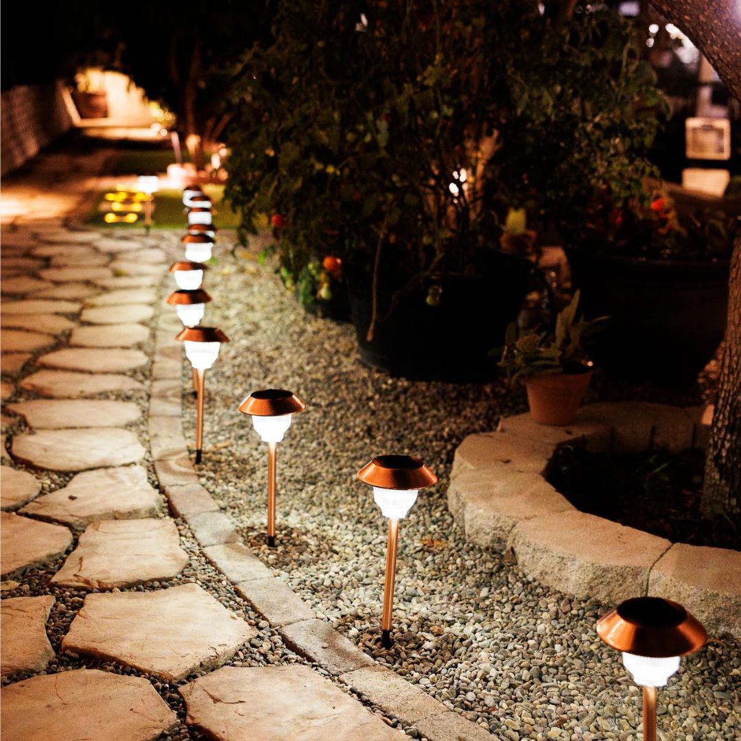 Koperen Zonnepadverlichting Buiten 12-Pack – Geborstelde Afwerking LED Pinnen