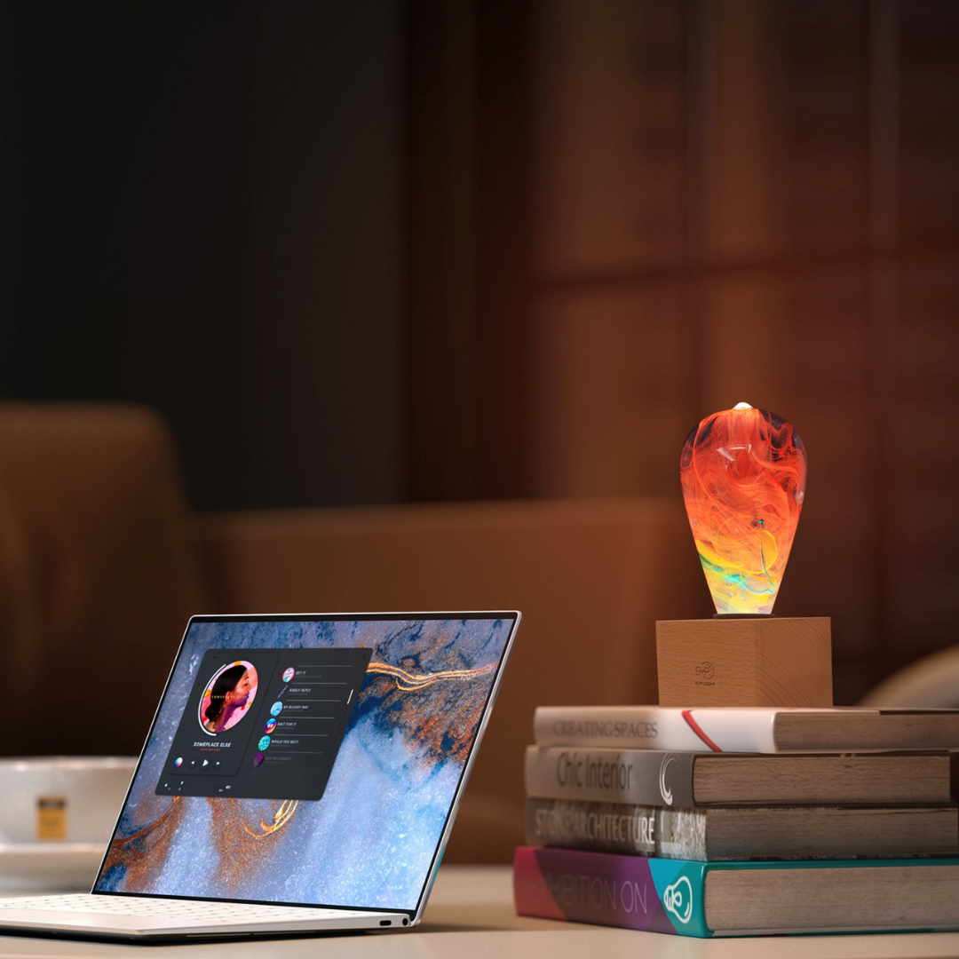 Handgemaakte LED Tafellamp met Houten Basis - Energiezuinige Verlichting